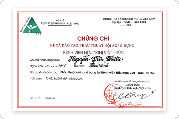 Đội ngũ bác sĩ giỏi, bằng cấp chính quy, giàu thành tích